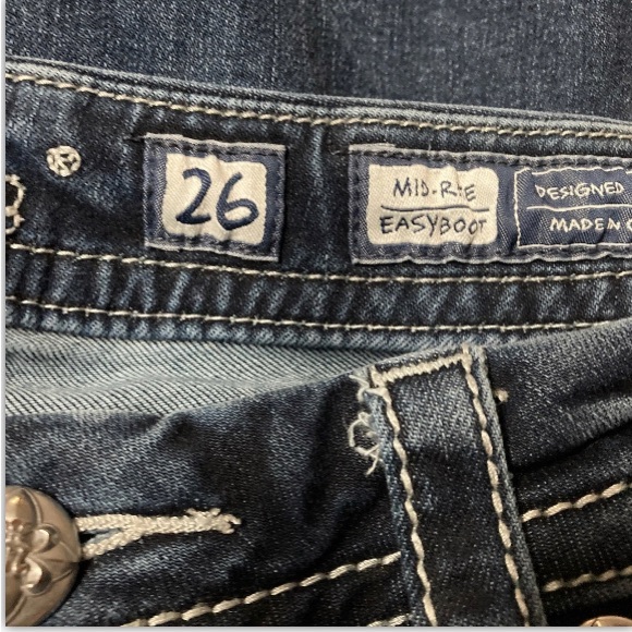 MissMe Size 26 Mid Rise Easy Boot Jeans PreOwned - Picture 5 of 5